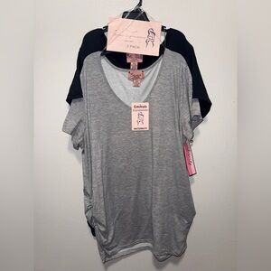 NWT Emma's Maternity V-Neck T-Shirt 2-Pack Size 2X/3X